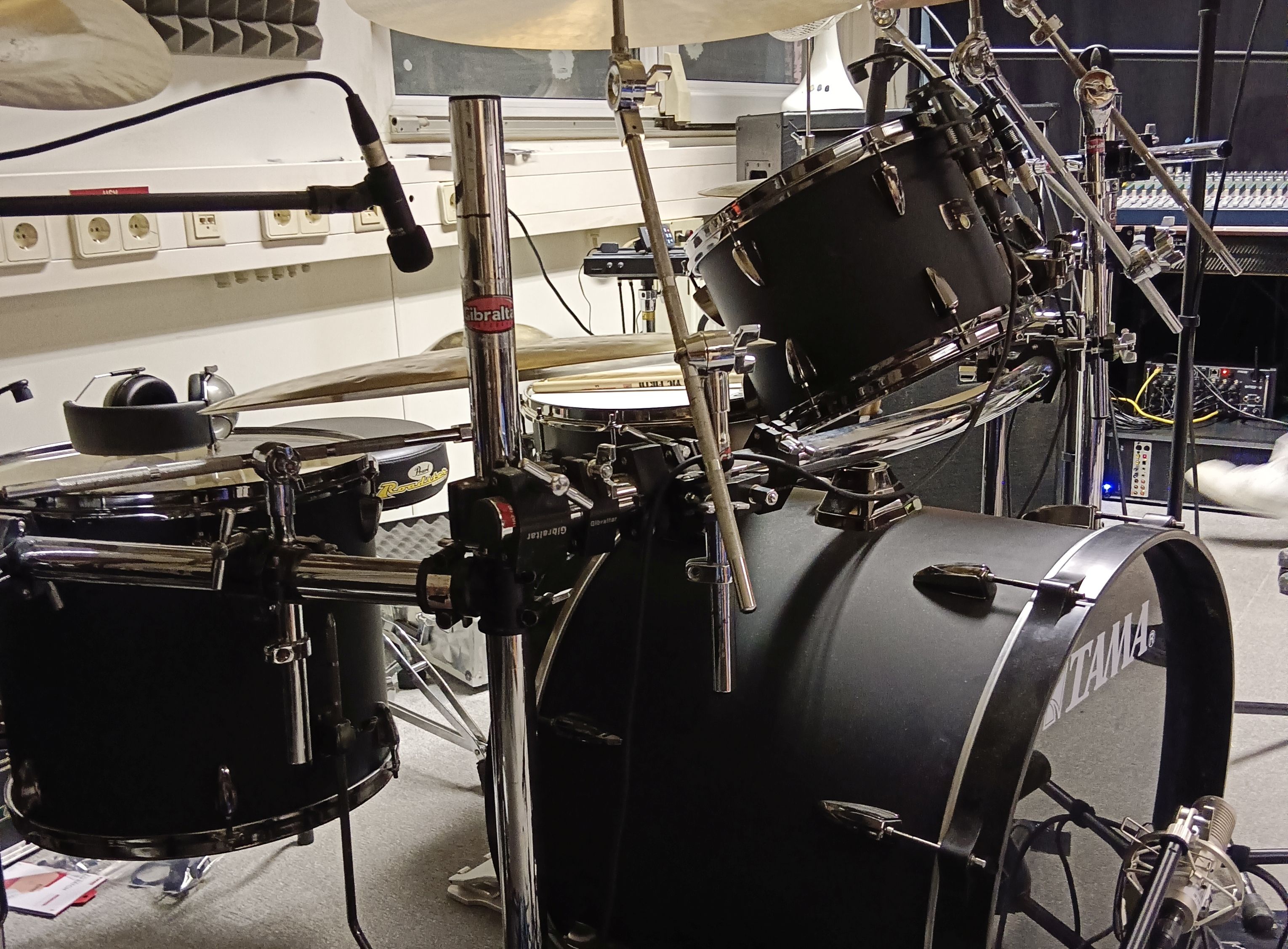 Schlagzeugaufnahmen haben begonnen!